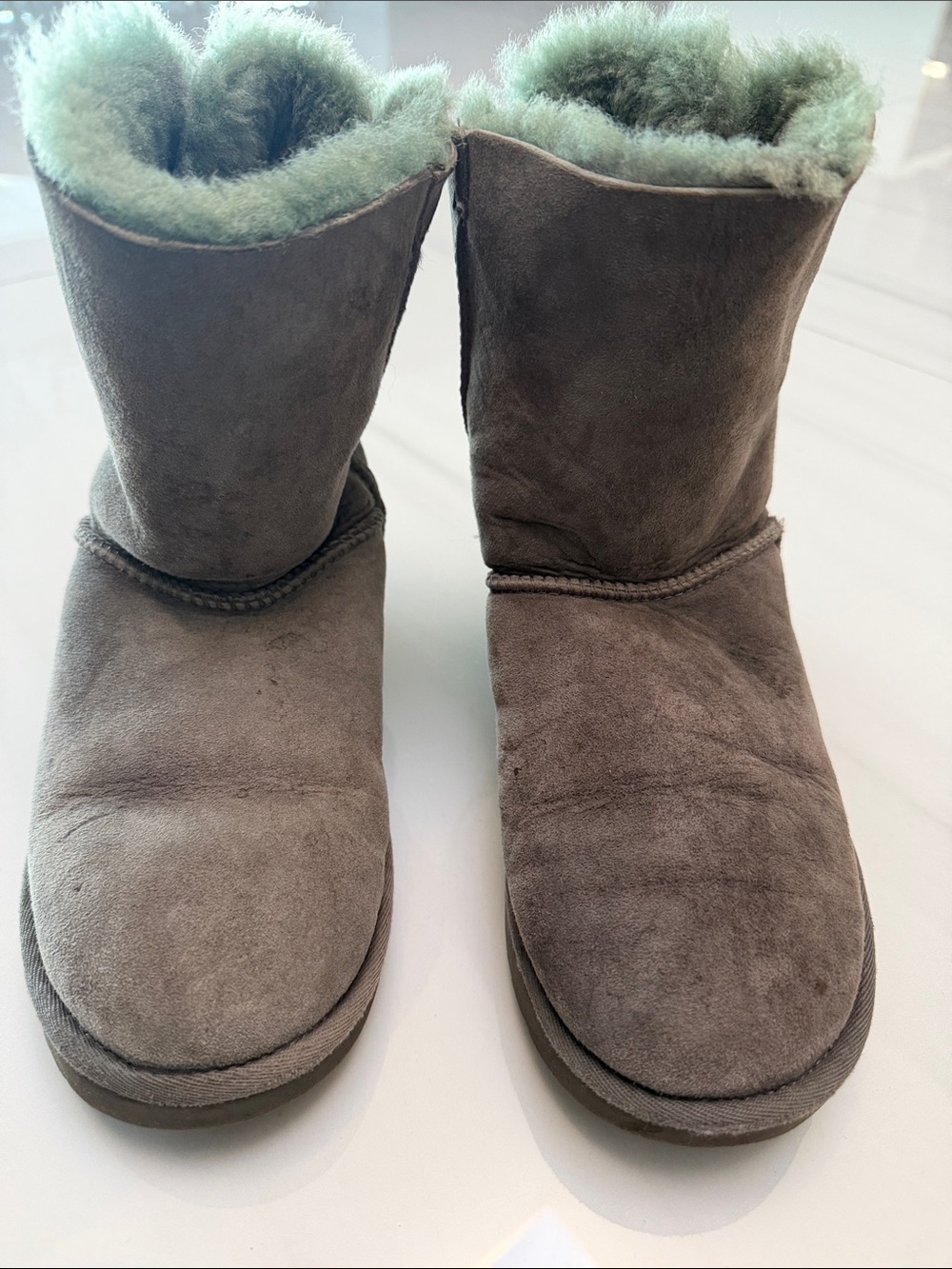 UGG Women's Short Winter Boots in Gray with Light Green Shearling